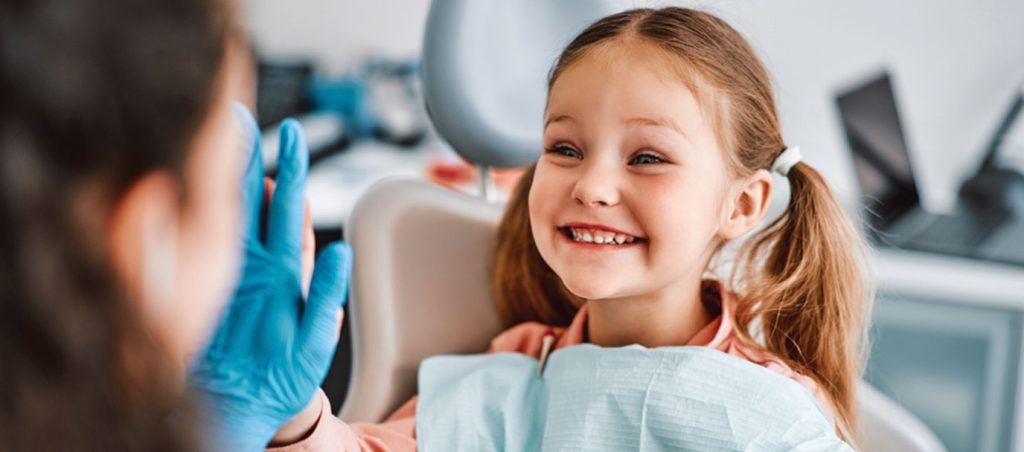 Guide to Children's Dental Health: From Teething to Adolescence